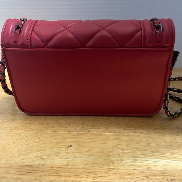 BADGLEY MISCHKA NWT Vegan Leather Red Crossbody - Picture 3 of 7